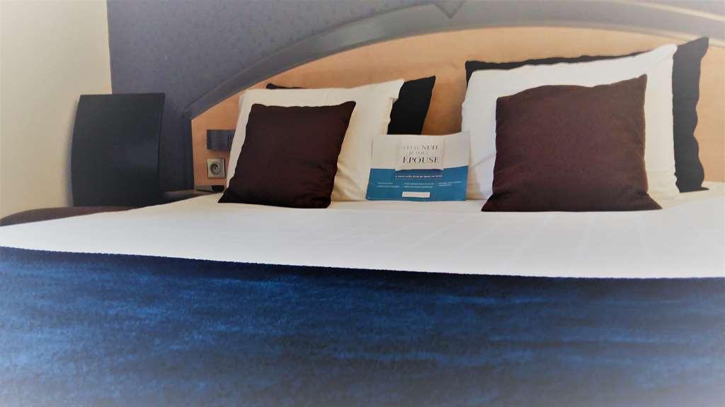 Hôtel Kyriad Brive Ouest Brive-la-Gaillarde Quarto foto
